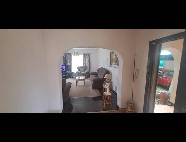 3 BEDROOM HOUSE FOR SALE IN PARKRAND